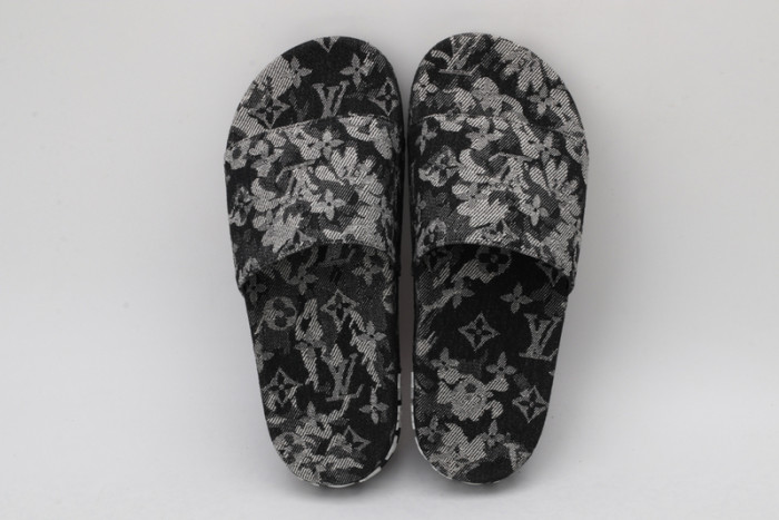 lovt sandal