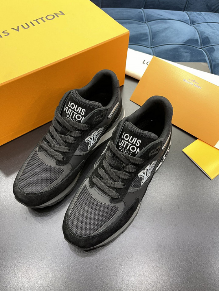 lovt sports shoes