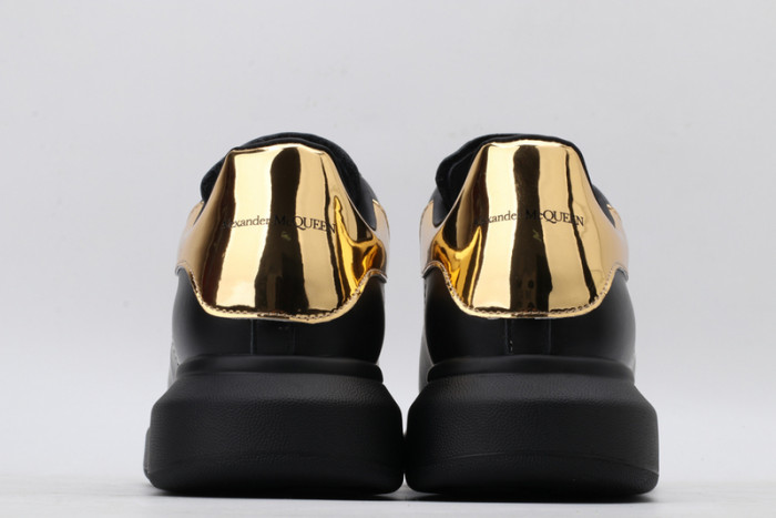 alex mcqu sneakers