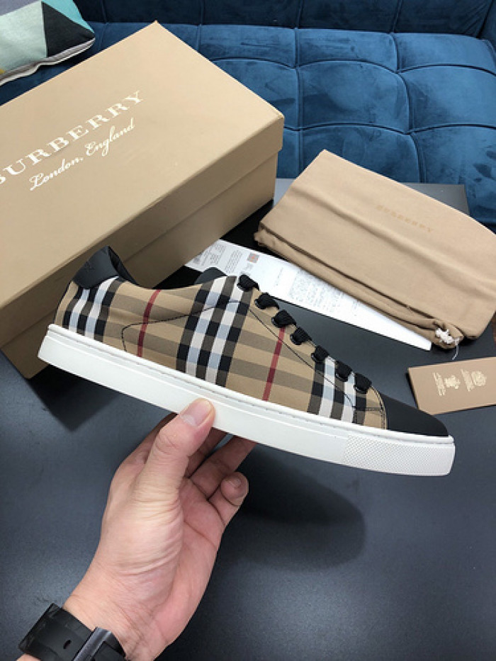 BUBERY SNEAKER
