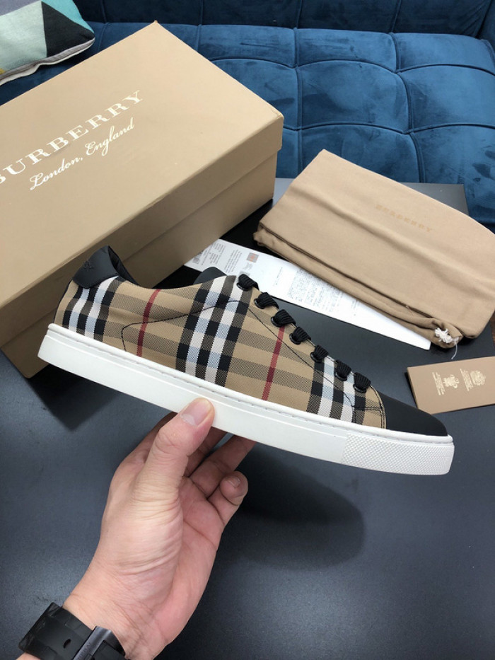 BUBERY SNEAKER