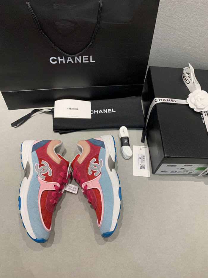cn cc logo sneaker