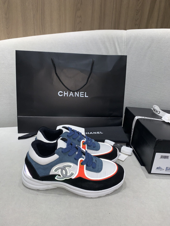 cn cc logo sneaker