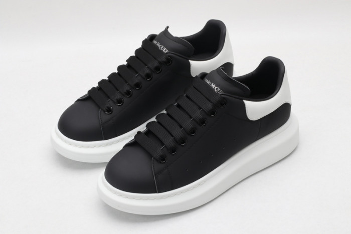 alex mcqu sneakers