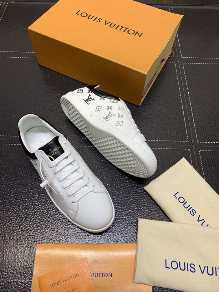 lovt sneaker