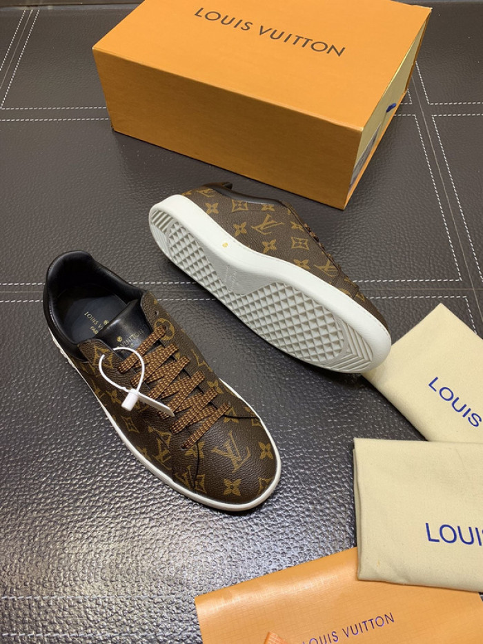 lovt sneaker