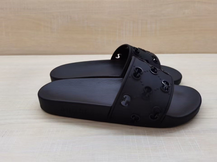 guc sandal