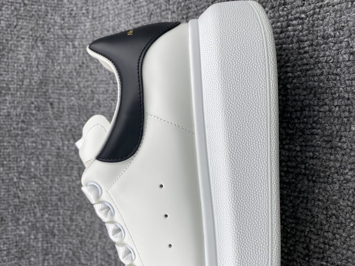 alex mcqu sneakers