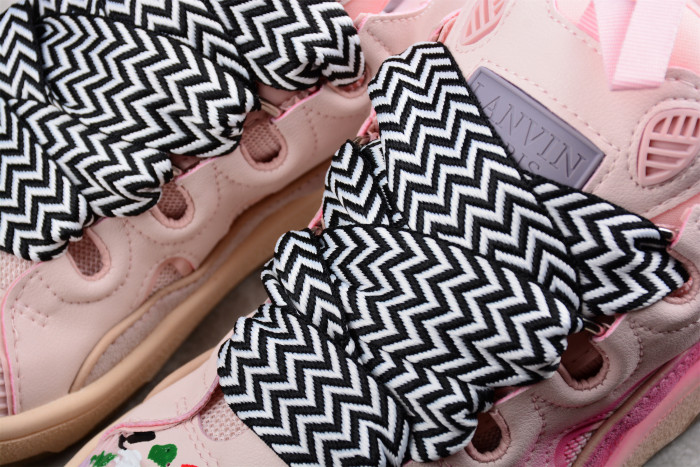 q36 lanvin curb 15