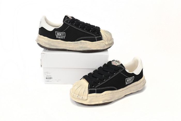 MIHARA YASUHIRO VINTAGE WHITE BLACK MY9